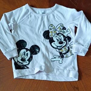 Disney Kids White Mickey and Minnie Shirt - Size: 5  (1070)